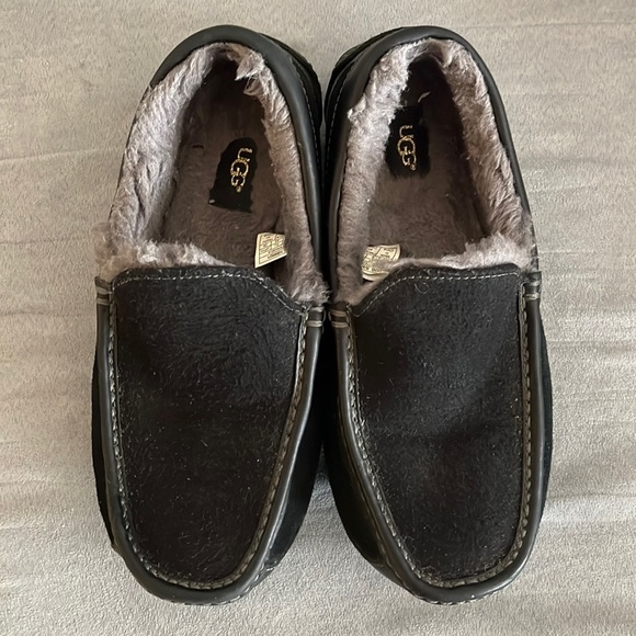 UGG MENS ASCOT SLIPPER 10 - Picture 1 of 5